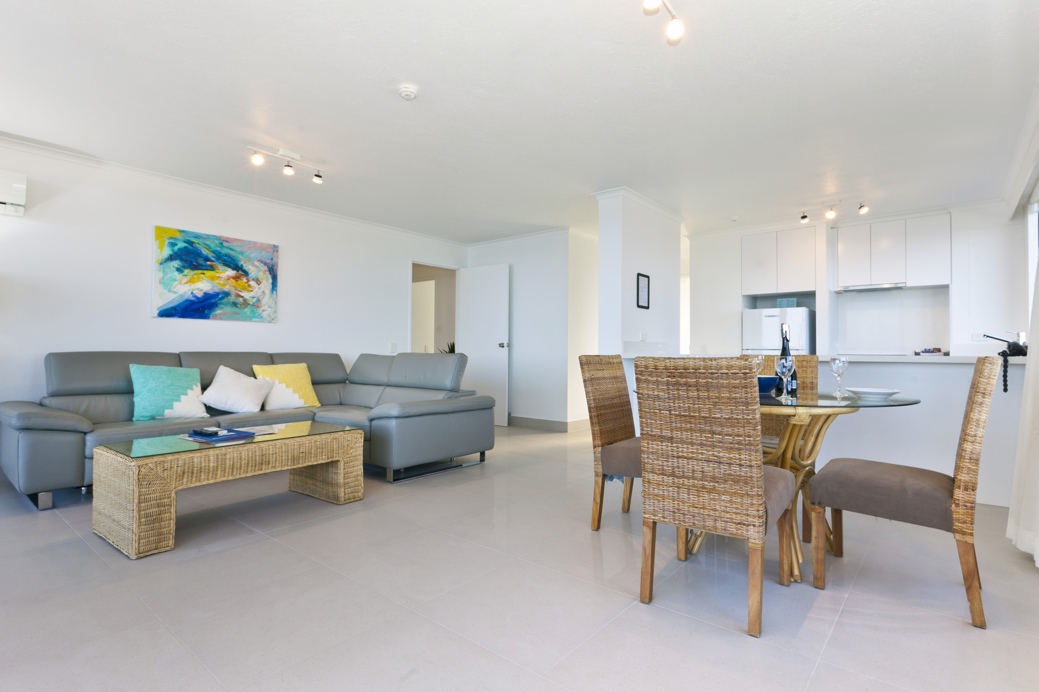 Surf Regency Holiday Apartments Living & Dining Area